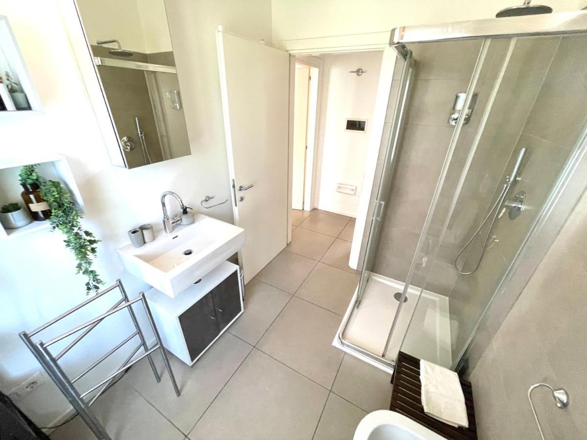 Carly'S Rooms Torbole Sul Garda ภายนอก รูปภาพ