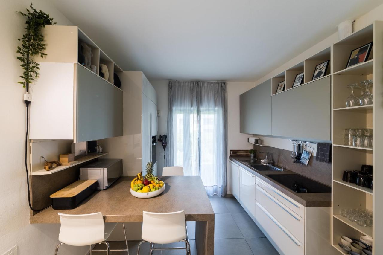 Carly'S Rooms Torbole Sul Garda ภายนอก รูปภาพ