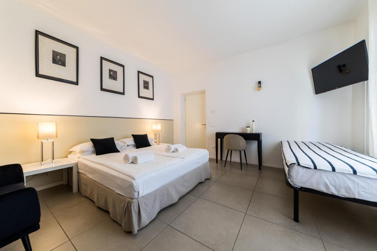 Carly'S Rooms Torbole Sul Garda ภายนอก รูปภาพ