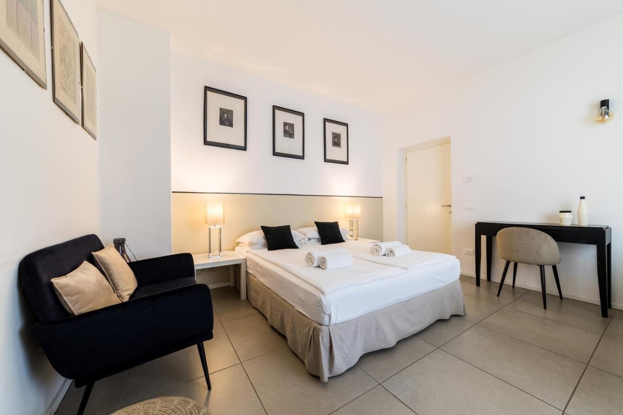 Carly'S Rooms Torbole Sul Garda ภายนอก รูปภาพ