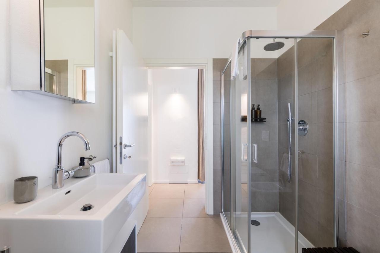 Carly'S Rooms Torbole Sul Garda ภายนอก รูปภาพ