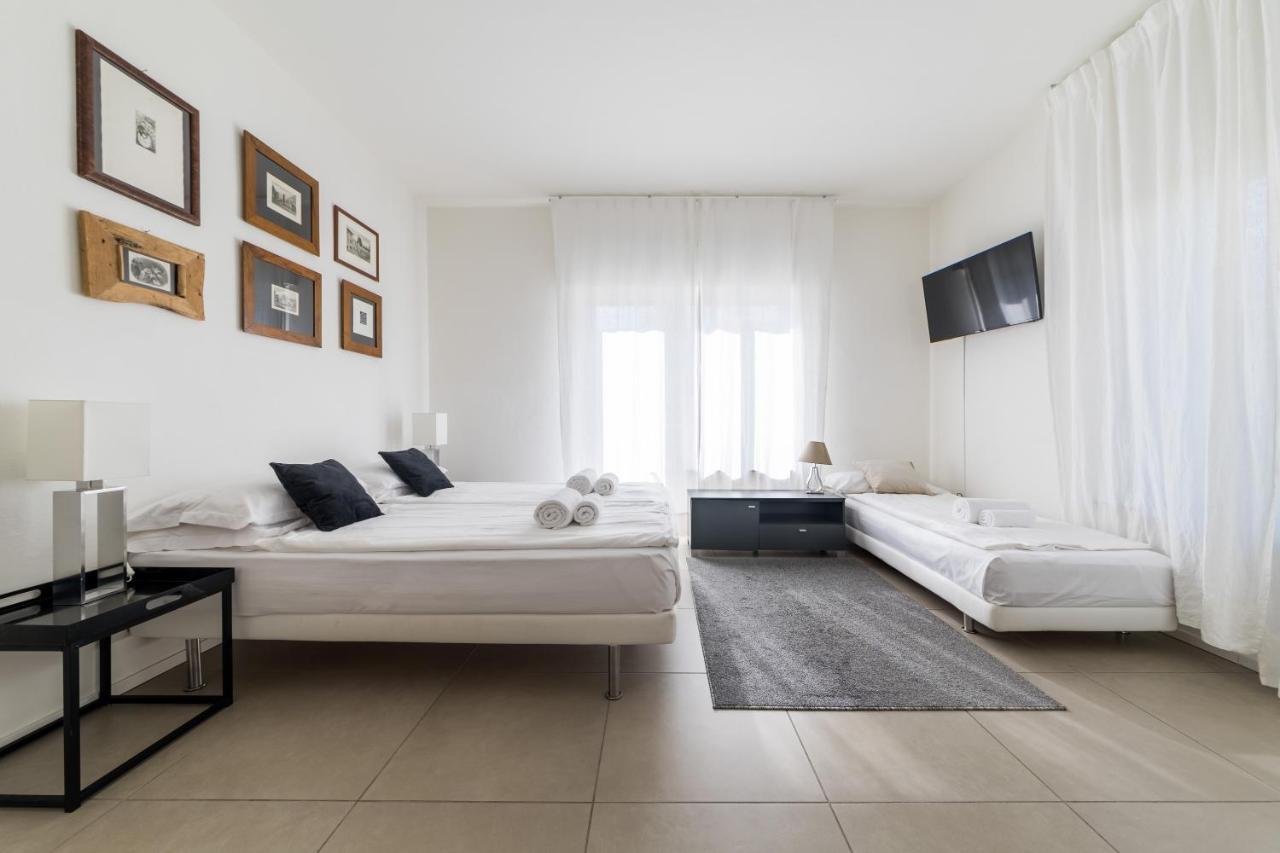 Carly'S Rooms Torbole Sul Garda ภายนอก รูปภาพ