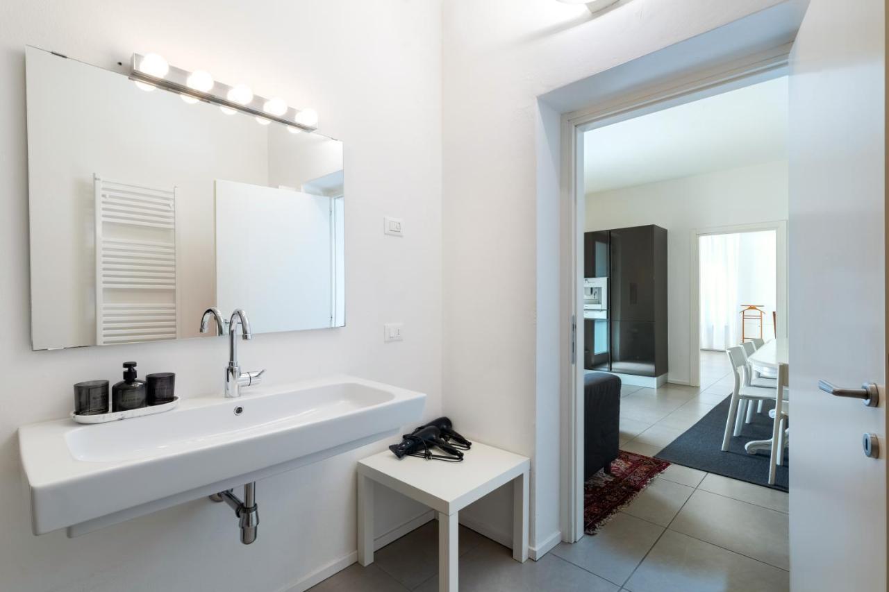 Carly'S Rooms Torbole Sul Garda ภายนอก รูปภาพ
