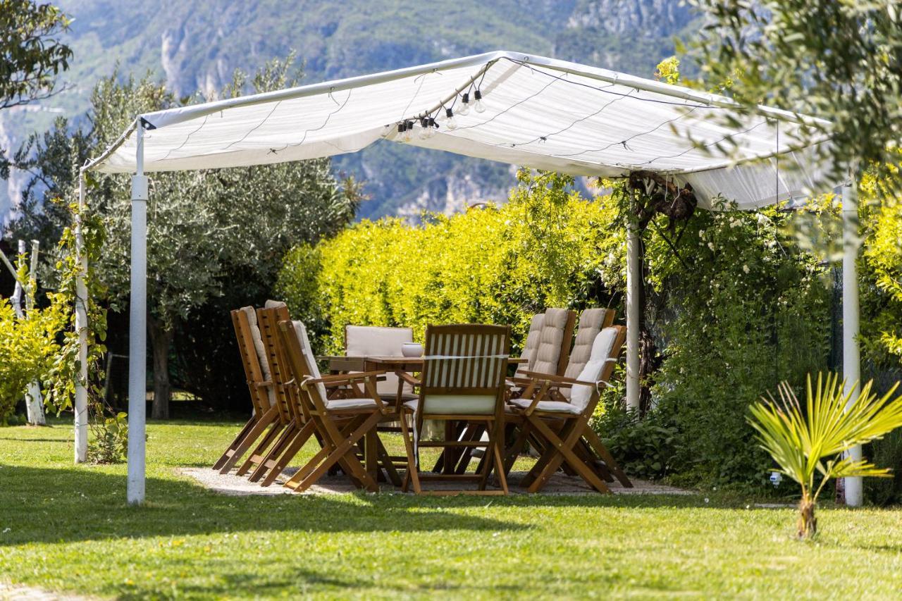 Carly'S Rooms Torbole Sul Garda ภายนอก รูปภาพ